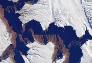 تصاویر خیره‌کننده ایستگاه فضایی بین‌المللی از یک منطقه برقی